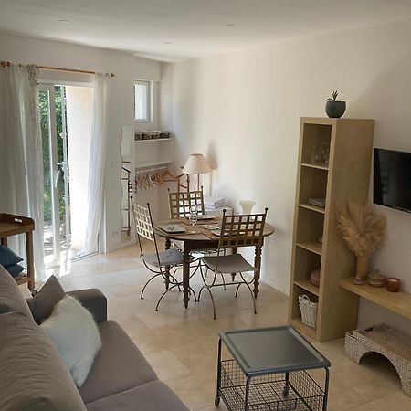 Studio Lumineux Villeneuve-lès-Avignon Extérieur photo