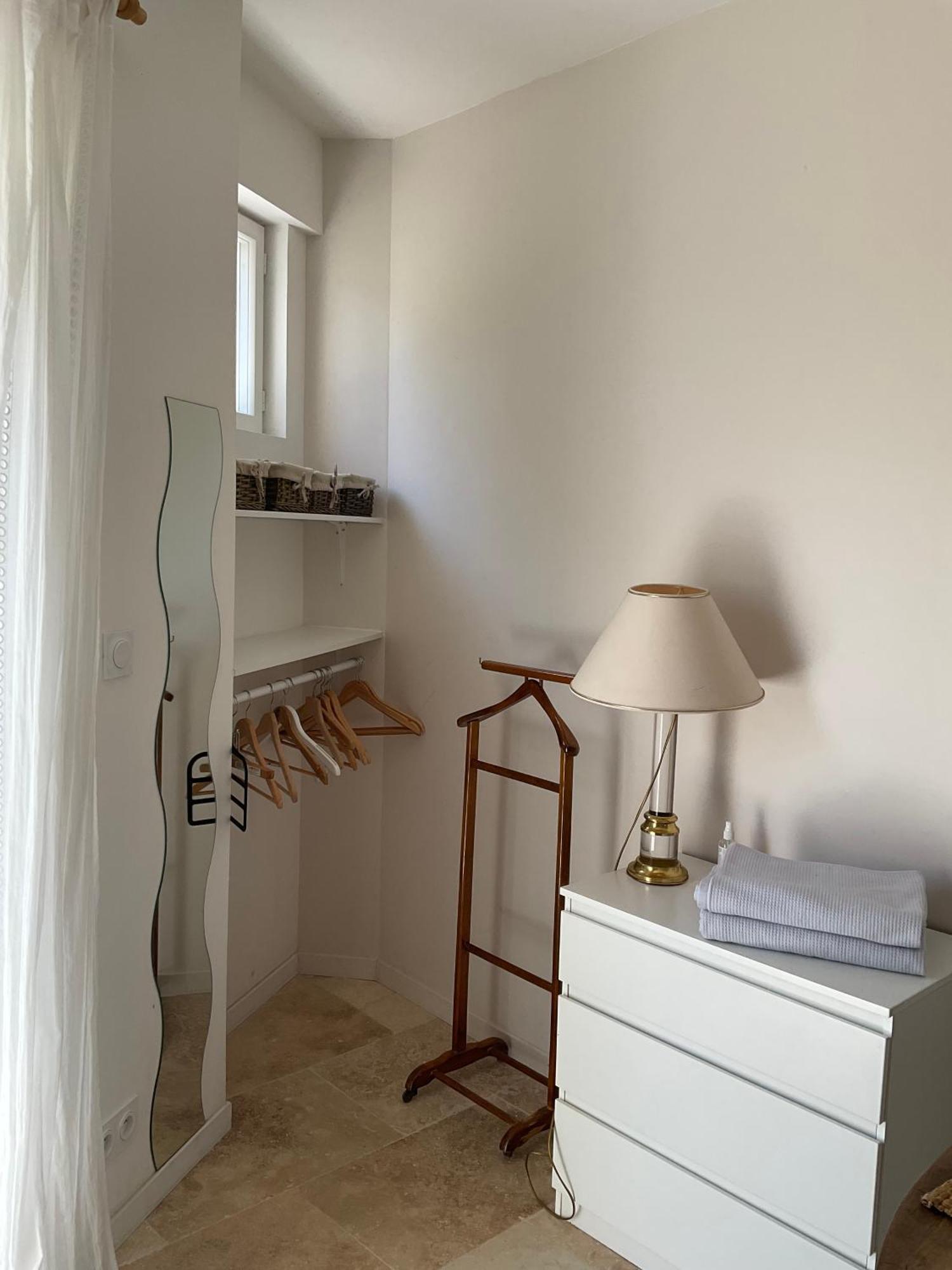 Studio Lumineux Villeneuve-lès-Avignon Extérieur photo